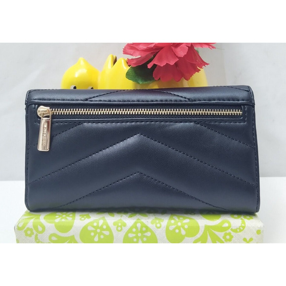 Michael Kors Jet Set Travel Black Quilted Leather Trifold Wallet - NWT $328 - Picture 5 of 16